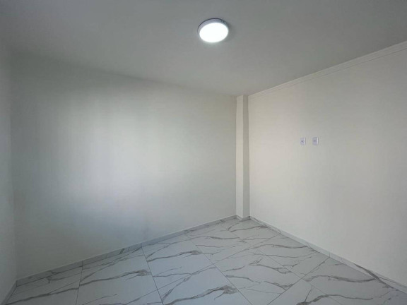 Imagem Kitnet à Venda, 18 m² em Ocian - Praia Grande Imagem Kitnet à Venda, 18 m² em Ocian - Praia Grande