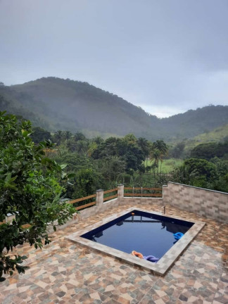 Imagem Imóvel com 4 Quartos à Venda, 2.000 m²