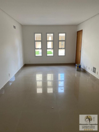 Imagem Casa com 3 Quartos à Venda, 100 m² em Vila Maria - Aparecida De Goiânia Imagem Casa com 3 Quartos à Venda, 100 m² em Vila Maria - Aparecida De Goiânia