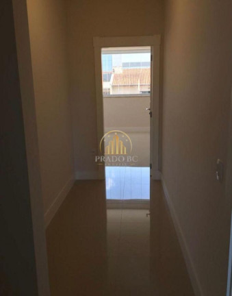 Imagem Sobrado com 3 Quartos à Venda, 185 m² em Centro - Balneário Camboriú Imagem Sobrado com 3 Quartos à Venda, 185 m² em Centro - Balneário Camboriú