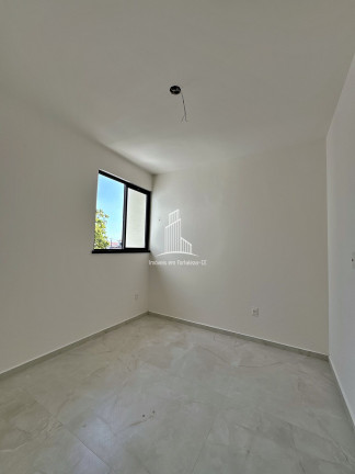 Imagem Casa com 4 Quartos à Venda, 152 m² em Cidade Dos Funcionários - Fortaleza Imagem Casa com 4 Quartos à Venda, 152 m² em Cidade Dos Funcionários - Fortaleza