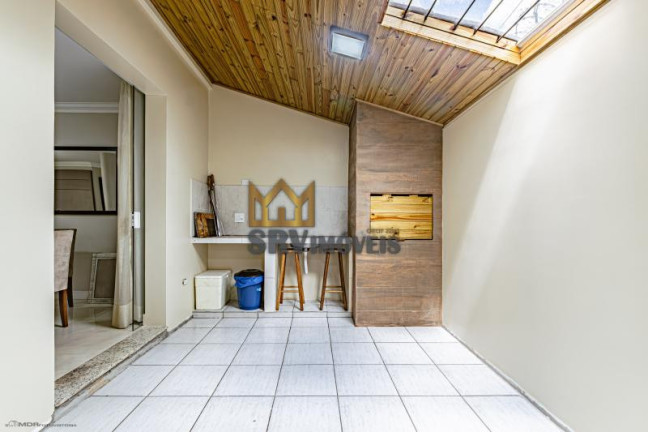 Imagem Sobrado com 3 Quartos à Venda, 131 m² em Hauer - Curitiba Imagem Sobrado com 3 Quartos à Venda, 131 m² em Hauer - Curitiba