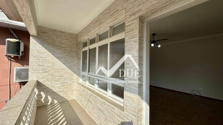 Imagem Casa com 3 Quartos à Venda, 142 m² em Encruzilhada - Santos Imagem Casa com 3 Quartos à Venda, 142 m² em Encruzilhada - Santos