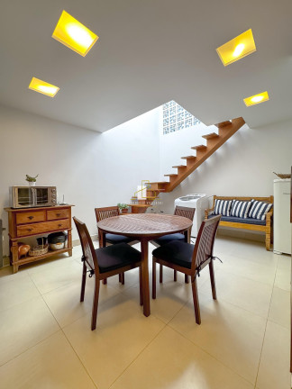 Casa com 3 Quartos à Venda, 200 m² em Morada De Laranjeiras - Serra