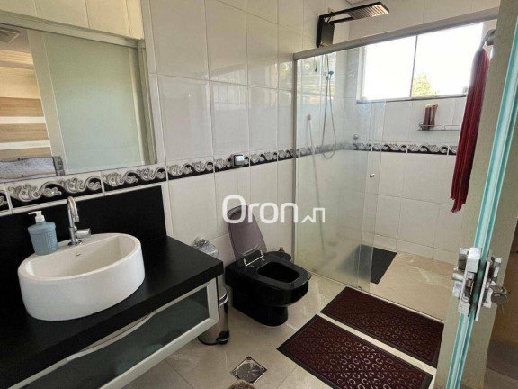 Imagem Sobrado com 3 Quartos à Venda, 260 m² em Portal Do Sol I - Goiânia Imagem Sobrado com 3 Quartos à Venda, 260 m² em Portal Do Sol I - Goiânia