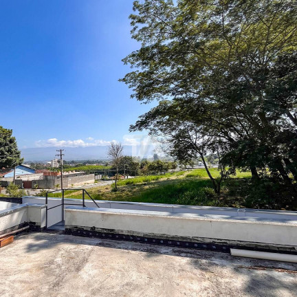 Imagem Casa à Venda, 250 m² em Vila Suiça - Pindamonhangaba Imagem Casa à Venda, 250 m² em Vila Suiça - Pindamonhangaba
