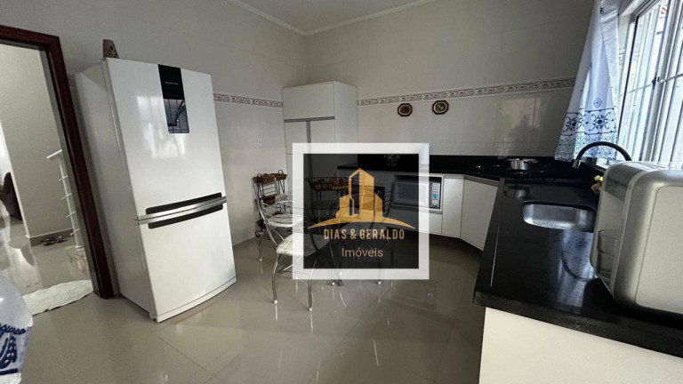 Imagem Sobrado com 3 Quartos à Venda, 240 m² em Borda Da Mata - Caçapava Imagem Sobrado com 3 Quartos à Venda, 240 m² em Borda Da Mata - Caçapava