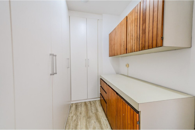 Imagem Imóvel com 3 Quartos à Venda, 112 m² em Rio Branco - Porto Alegre Imagem Imóvel com 3 Quartos à Venda, 112 m² em Rio Branco - Porto Alegre