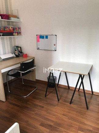 Imagem Imóvel com 3 Quartos à Venda, 191 m² em Vila Suzana - São Paulo Imagem Imóvel com 3 Quartos à Venda, 191 m² em Vila Suzana - São Paulo
