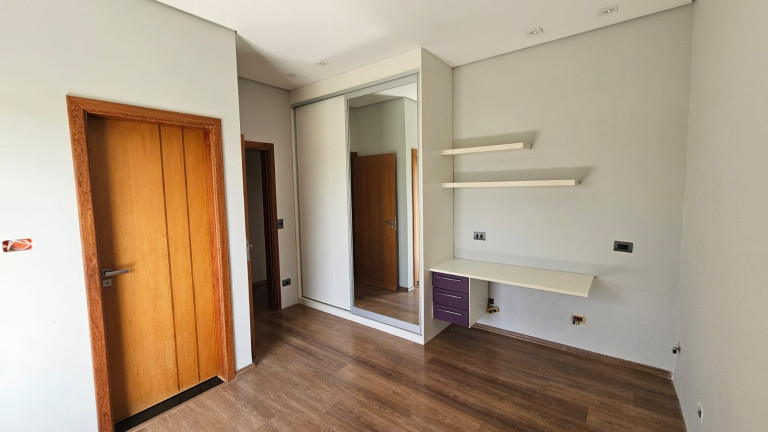 Imagem Casa com 3 Quartos à Venda, 383 m² em Salto De Pirapora - Salto De Pirapora