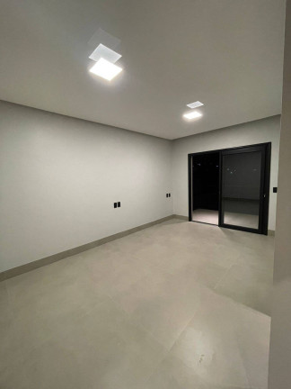 Imagem Casa com 3 Quartos à Venda, 215 m² em Jardins Capri - Senador Canedo Imagem Casa com 3 Quartos à Venda, 215 m² em Jardins Capri - Senador Canedo