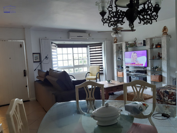 Imagem Casa com 3 Quartos à Venda, 260 m² em Ipanema - Porto Alegre Imagem Casa com 3 Quartos à Venda, 260 m² em Ipanema - Porto Alegre