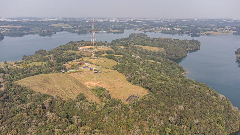 Imagem Imóvel com 1 Quarto à Venda, 22.000 m² em Vila David Antônio - Campo Largo Imagem Imóvel com 1 Quarto à Venda, 22.000 m² em Vila David Antônio - Campo Largo