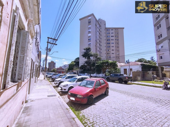 Imagem Casa com 5 Quartos à Venda, 235 m² em Centro - Pelotas Imagem Casa com 5 Quartos à Venda, 235 m² em Centro - Pelotas
