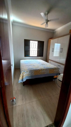 Imagem Casa com 3 Quartos à Venda, 140 m² em Vila Santo Antonio - Maringá Imagem Casa com 3 Quartos à Venda, 140 m² em Vila Santo Antonio - Maringá