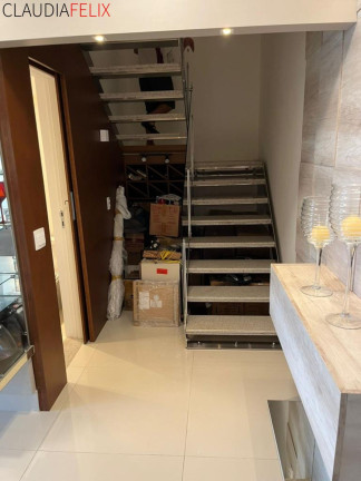 Imagem Imóvel com 2 Quartos à Venda, 110 m² em Canto Do Forte - Praia Grande Imagem Imóvel com 2 Quartos à Venda, 110 m² em Canto Do Forte - Praia Grande