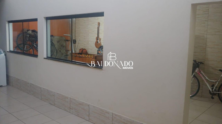 Imagem Casa com 3 Quartos à Venda, 180 m² em Centro - Extrema Imagem Casa com 3 Quartos à Venda, 180 m² em Centro - Extrema