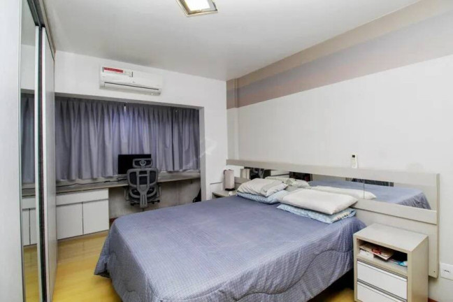 Imagem Apartamento com 2 Quartos à Venda, 75 m² em Santana - Porto Alegre