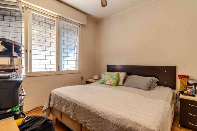 Imagem Casa com 4 Quartos à Venda, 250 m² em São João - Porto Alegre Imagem Casa com 4 Quartos à Venda, 250 m² em São João - Porto Alegre