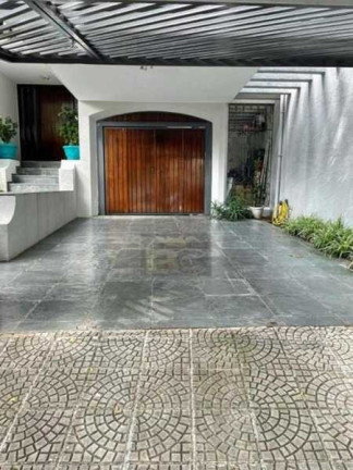 Imagem Sobrado com 3 Quartos à Venda, 323 m² em Vila Guarani (z Sul) - São Paulo