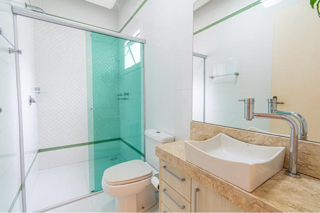 Imagem Casa com 3 Quartos à Venda, 228 m² em Niterói - Canoas Imagem Casa com 3 Quartos à Venda, 228 m² em Niterói - Canoas