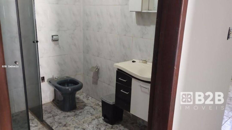 Imagem Casa com 3 Quartos à Venda, 208 m² em Centro - Bauru