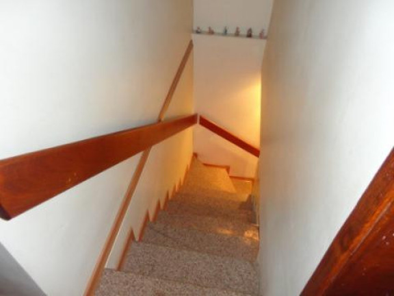 Imagem Sobrado com 5 Quartos à Venda, 300 m² em Jardim Presidente Dutra - Guarulhos