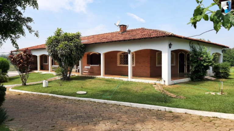 Imóvel com 8 Quartos à Venda, 1.500 m² em Jardim Lucila - Tatuí