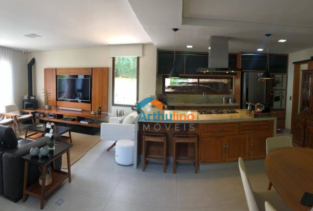 Imagem Casa com 3 Quartos à Venda, 225 m² em Fazendinha - Carapicuíba Imagem Casa com 3 Quartos à Venda, 225 m² em Fazendinha - Carapicuíba