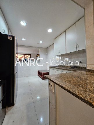 Imagem Casa com 4 Quartos à Venda, 305 m² em Alphaville - Santana De Parnaíba Imagem Casa com 4 Quartos à Venda, 305 m² em Alphaville - Santana De Parnaíba
