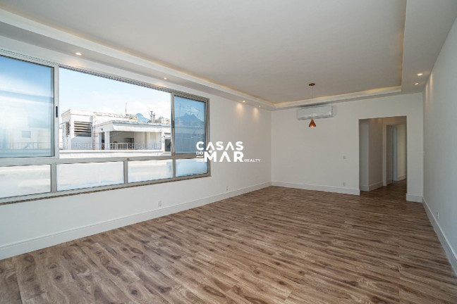Imagem Imóvel com 4 Quartos à Venda, 130 m² em Barra Da Tijuca - Rio De Janeiro Imagem Imóvel com 4 Quartos à Venda, 130 m² em Barra Da Tijuca - Rio De Janeiro