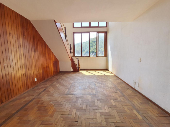 Apartamento com 1 Quarto à Venda, 56 m² em Nossa Senhora De Fátima - Teresópolis