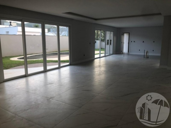 Imagem Casa com 3 Quartos à Venda, 240 m² em Santa Regina - Camboriú Imagem Casa com 3 Quartos à Venda, 240 m² em Santa Regina - Camboriú
