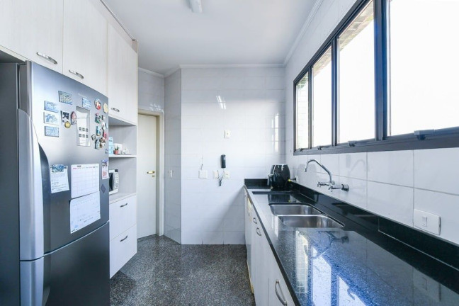 Imagem Apartamento com 4 Quartos à Venda, 200 m² em Moema - São Paulo