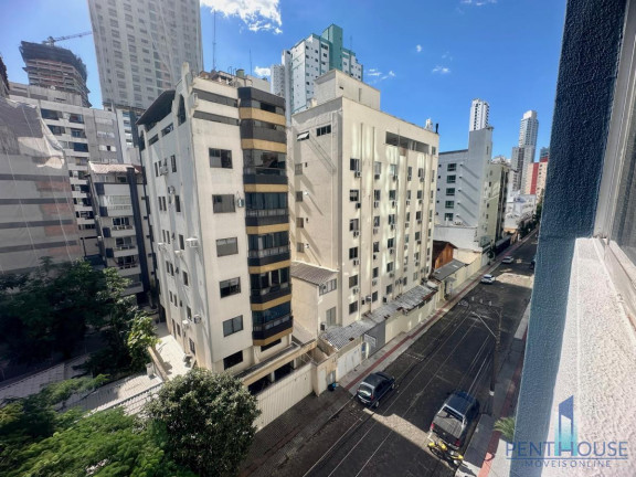 Imagem Apartamento com 2 Quartos à Venda, 79 m² em Centro - Balneário Camboriú