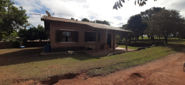 Chácara com 4 Quartos à Venda, 1.000 m² em Rio Abaixo - Atibaia