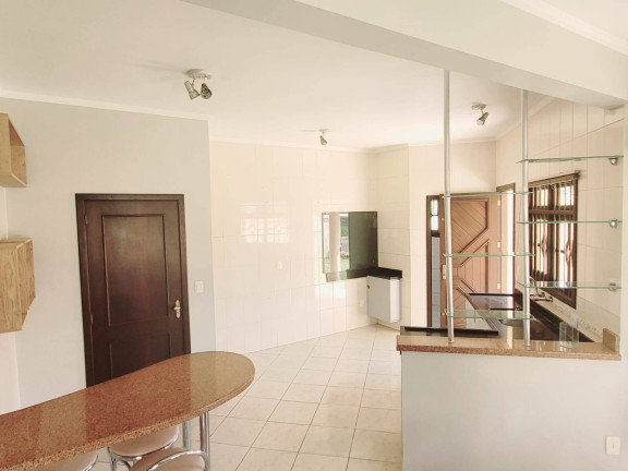 Imagem Sobrado com 3 Quartos à Venda, 234 m² em Marechal Rondon - Canoas Imagem Sobrado com 3 Quartos à Venda, 234 m² em Marechal Rondon - Canoas