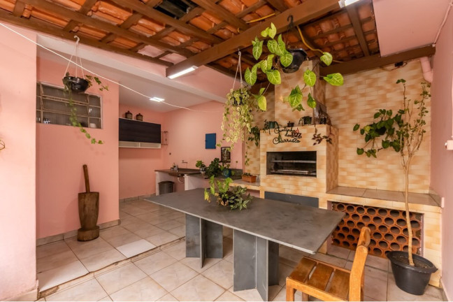 Imagem Casa com 5 Quartos à Venda, 230 m² em Vila Marari - São Paulo Imagem Casa com 5 Quartos à Venda, 230 m² em Vila Marari - São Paulo