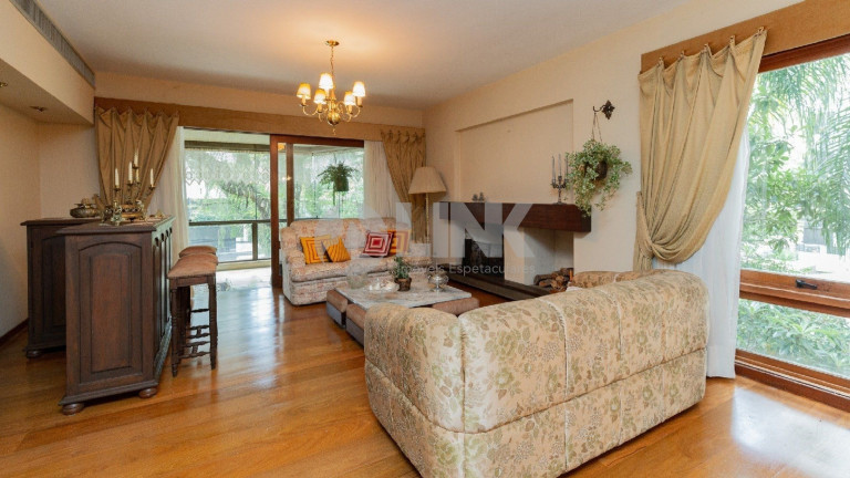 Imagem Apartamento com 3 Quartos à Venda, 315 m² em Petrópolis - Porto Alegre Imagem Apartamento com 3 Quartos à Venda, 315 m² em Petrópolis - Porto Alegre