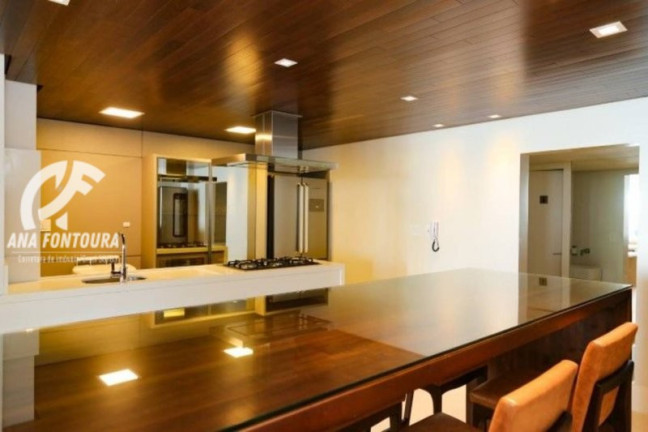 Imagem Apartamento com 3 Quartos à Venda, 110 m² em Centro - Balneário Camboriú