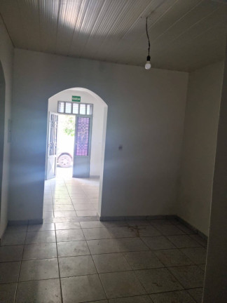 Imagem Casa com 2 Quartos à Venda, 380 m² em Cuiabá Imagem Casa com 2 Quartos à Venda, 380 m² em Cuiabá