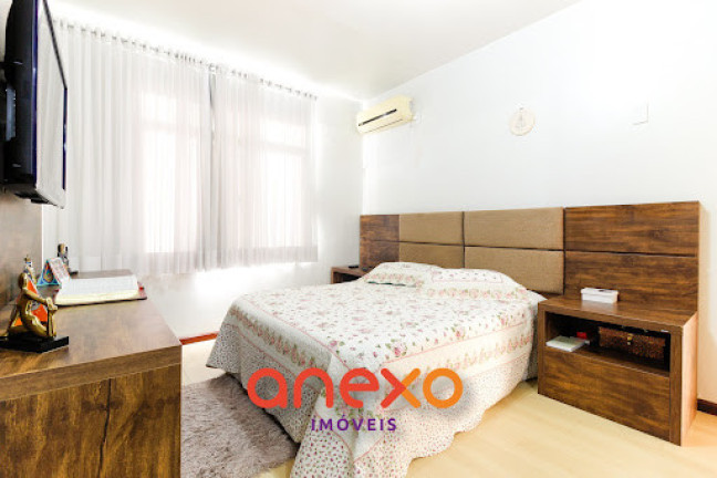 Imagem Casa com 4 Quartos à Venda, 284 m² em Garcia - Blumenau