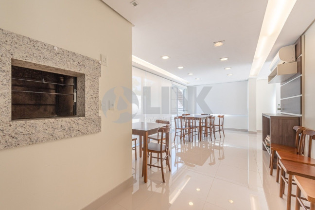 Imagem Apartamento com 2 Quartos à Venda, 67 m² em Moinhos De Vento - Porto Alegre
