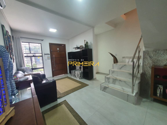 Imagem Sobrado com 2 Quartos à Venda, 107 m² em Balneário Piçarras - Piçarras