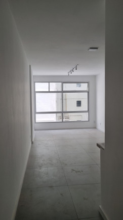 Imagem Imóvel com 3 Quartos à Venda, 120 m² em Icaraí - Niterói Imagem Imóvel com 3 Quartos à Venda, 120 m² em Icaraí - Niterói