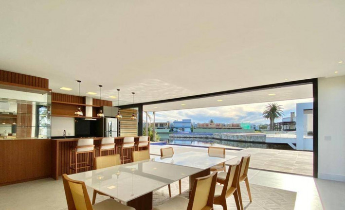 Imagem Casa com 5 Quartos à Venda, 350 m² em Centro - Xangri-lá Imagem Casa com 5 Quartos à Venda, 350 m² em Centro - Xangri-lá