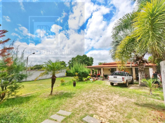 Imagem Chácara com 3 Quartos à Venda, 209 m²