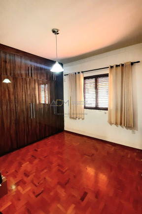 Imagem Casa com 3 Quartos à Venda, 242 m² em Centro - Botucatu Imagem Casa com 3 Quartos à Venda, 242 m² em Centro - Botucatu