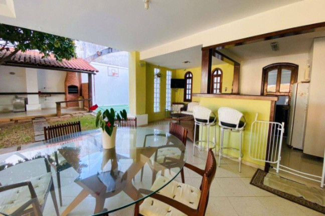Imagem Casa com 5 Quartos à Venda, 1.200 m² em Piratininga - Niterói Imagem Casa com 5 Quartos à Venda, 1.200 m² em Piratininga - Niterói