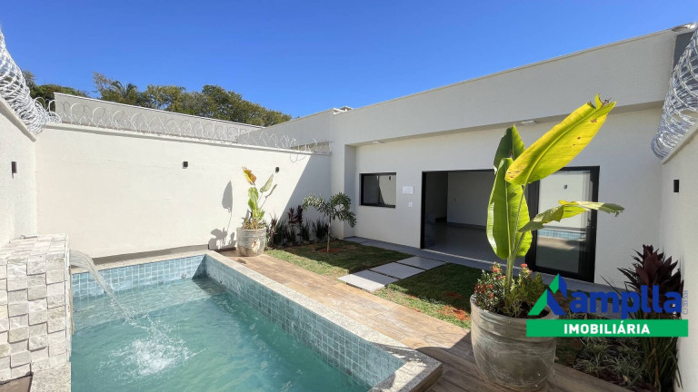 Imagem Casa com 3 Quartos à Venda, 400 m² em Das Indústrias - Senador Canedo Imagem Casa com 3 Quartos à Venda, 400 m² em Das Indústrias - Senador Canedo